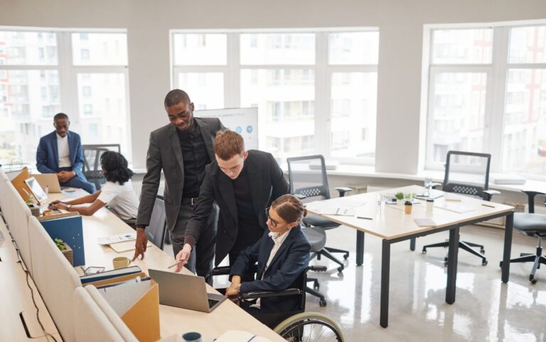 Estrategias para fomentar la inclusividad en tu empresa